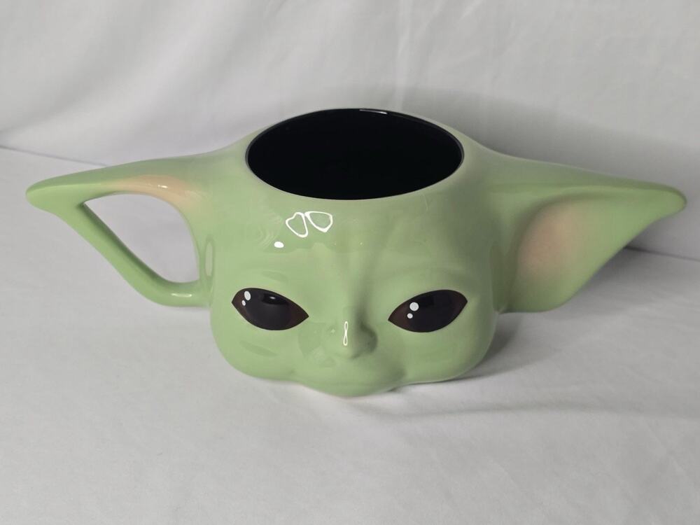 Star Wars Mandalorian Grogu Mug